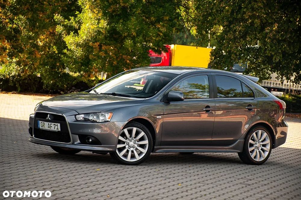 Mitsubishi Lancer 1.8 Intense - 13