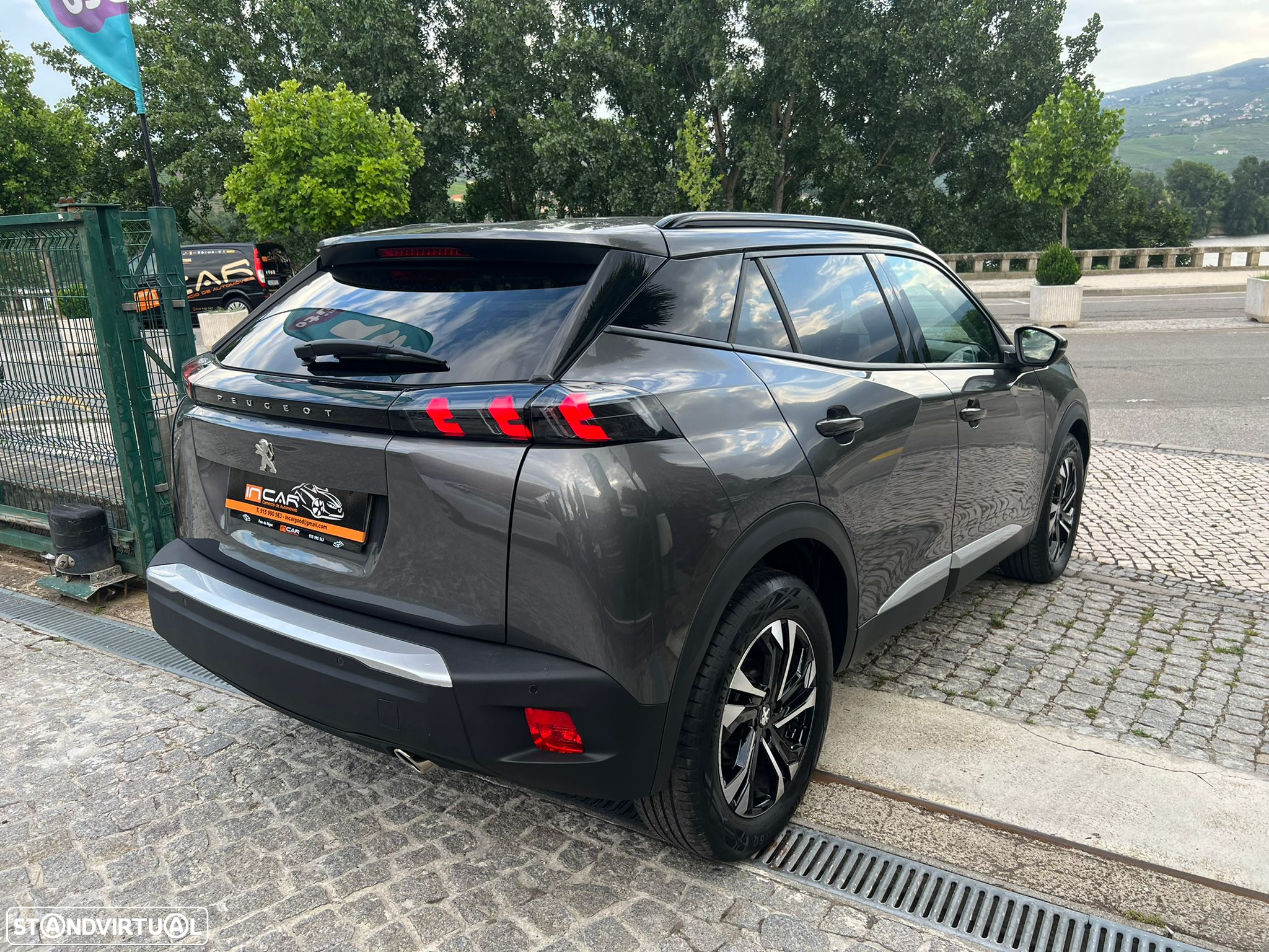 Peugeot 2008 - 4