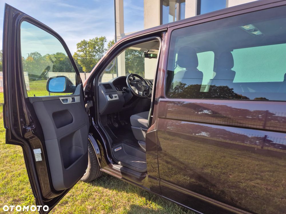 Volkswagen Multivan - 18