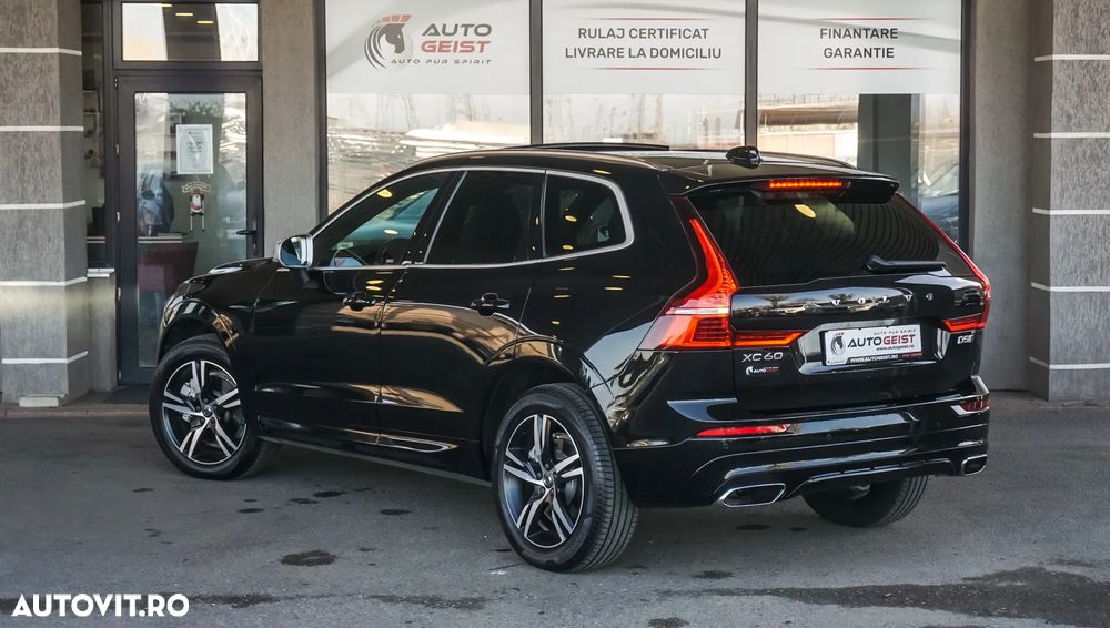 Volvo XC 60 D5 AWD R-Design - 9