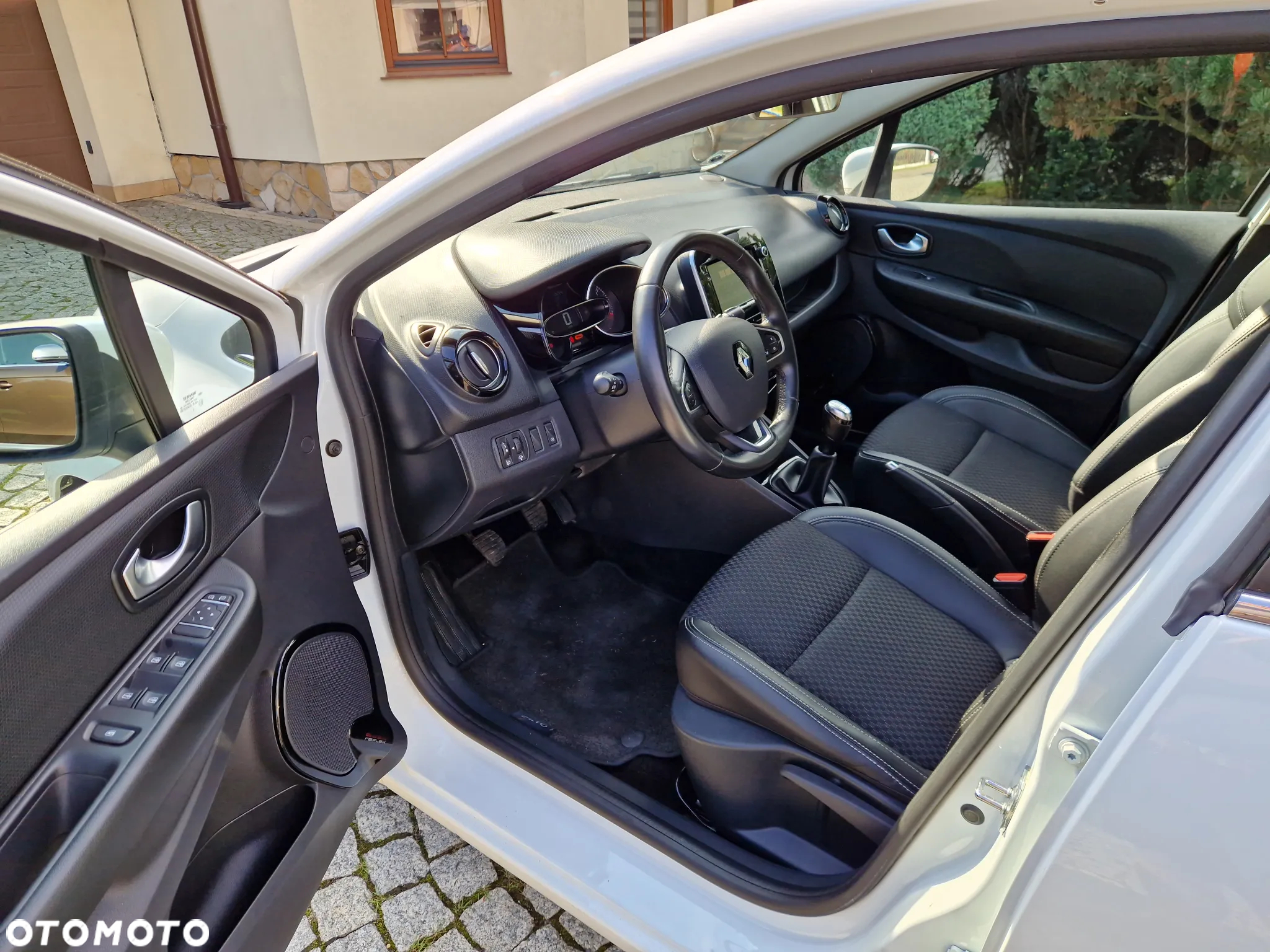 Renault Clio 0.9 Energy TCe Limited 2018 - 15
