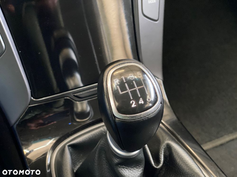 Hyundai i40 Kombi blue 1.6 Trend - 27