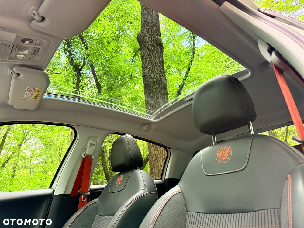 Peugeot 208 PureTech 110 Stop & Start Allure - 22