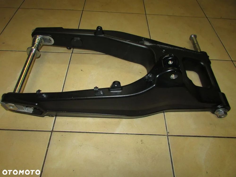 Moto Morini Seiemmezzo 6 1/2 wahacz tył - 2