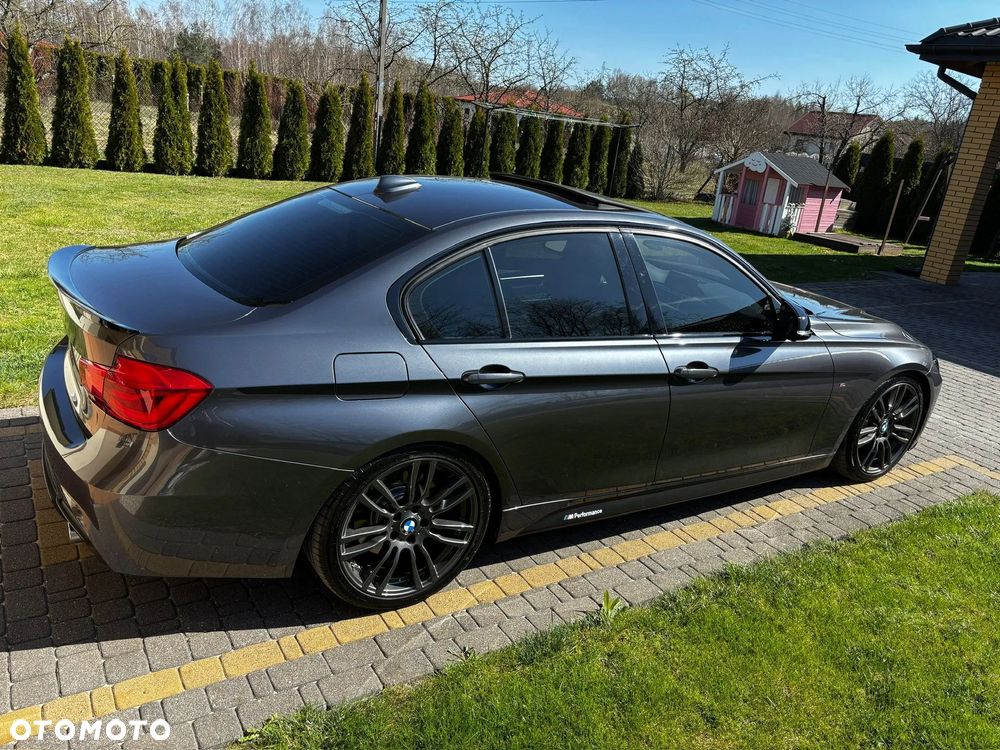 BMW Seria 3 340i xDrive Edition M Sport Shadow - 4