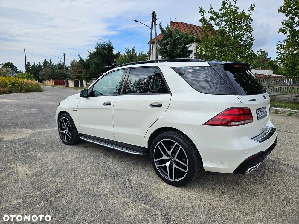 Mercedes-Benz GLE 350 d 4-Matic - 4
