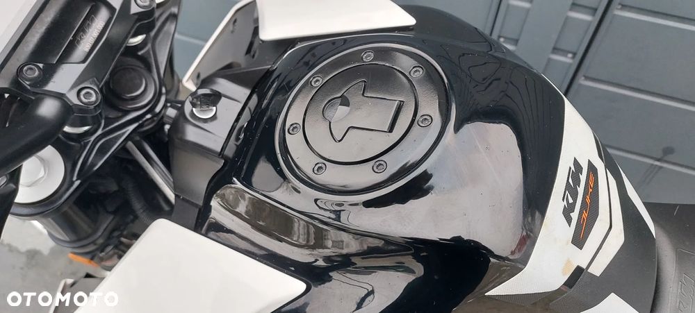 KTM Duke - 12