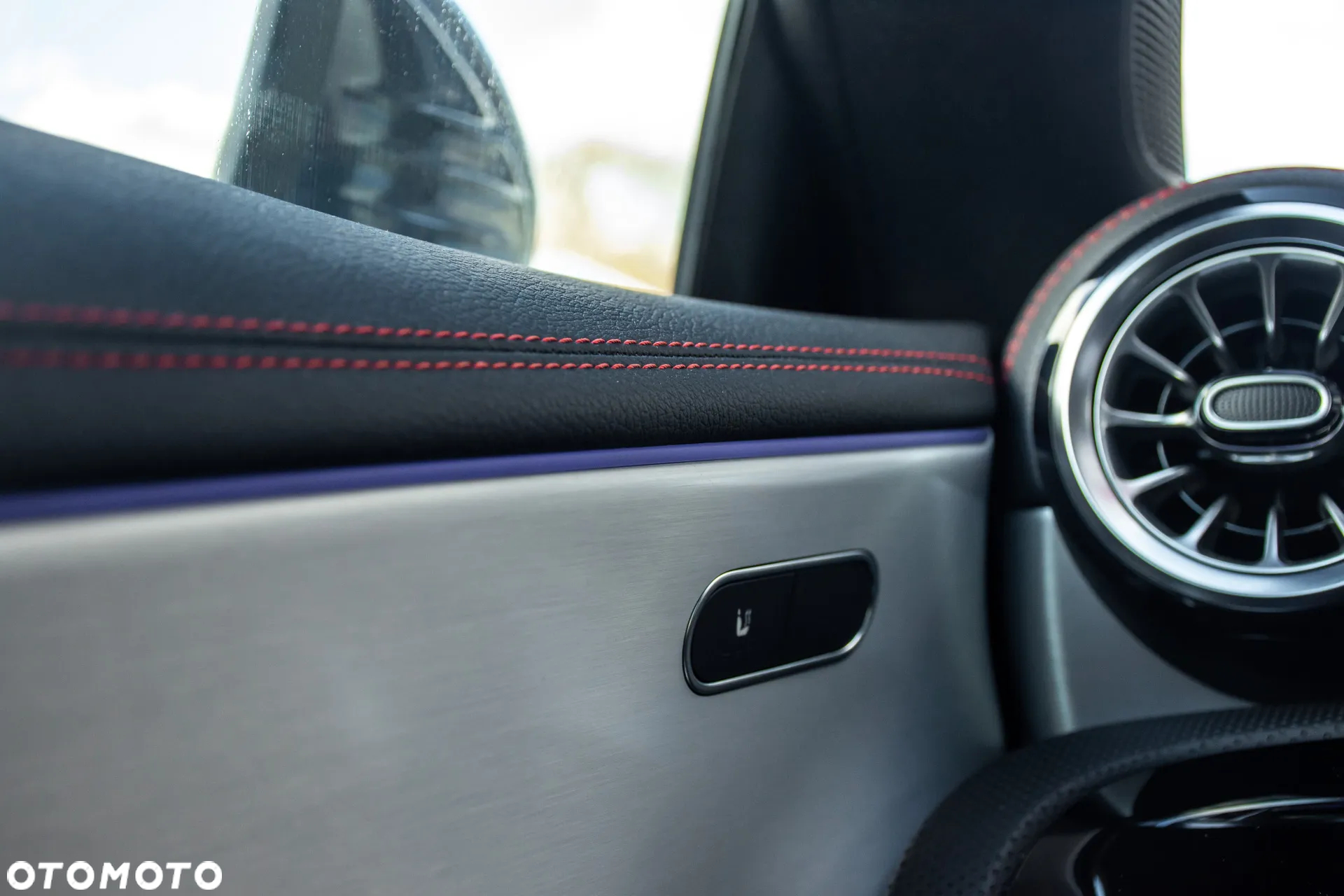 Mercedes-Benz CLA 180 AMG Line 7G-DCT - 30