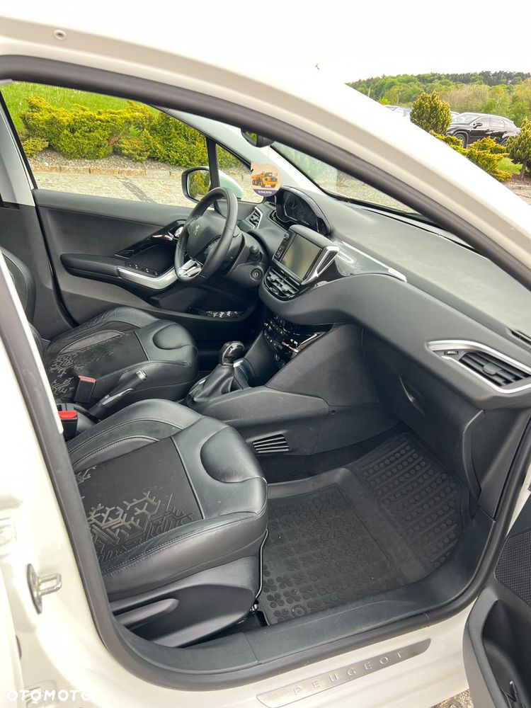 Peugeot 208 1.6 e-HDi Allure STT - 9