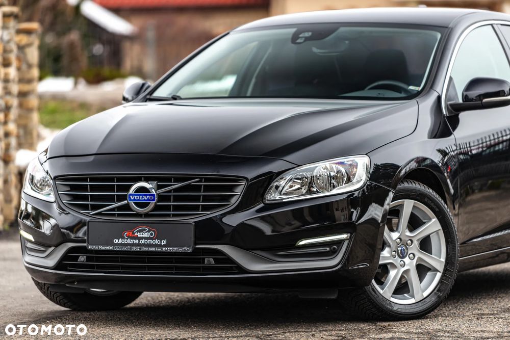 Volvo S60 D2 Momentum - 6