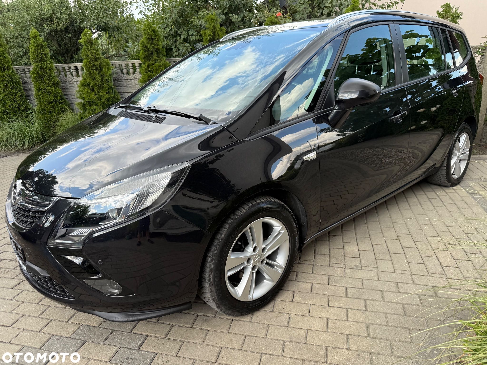 Opel Zafira 1.4 Turbo Edition - 1
