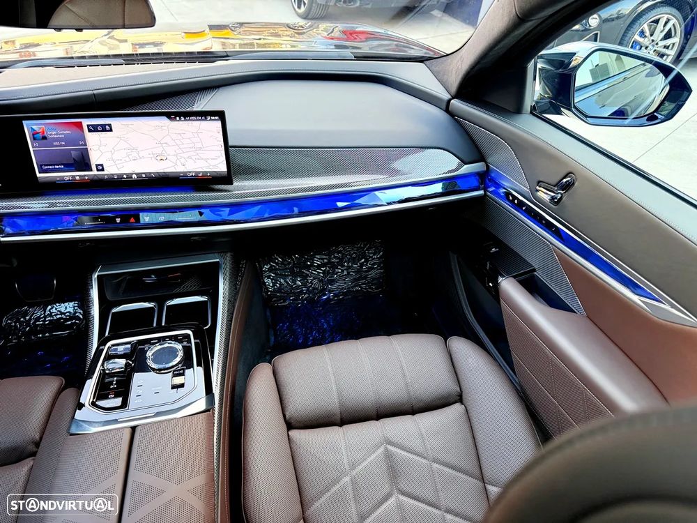BMW 760 Me xDrive - 11
