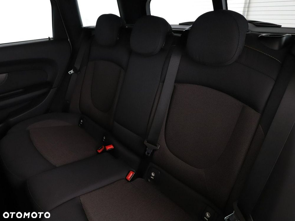 MINI Clubman - 18