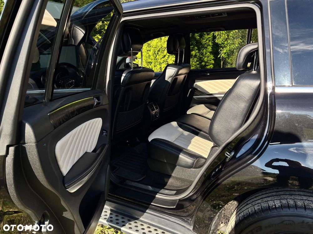 Mercedes-Benz GL - 5