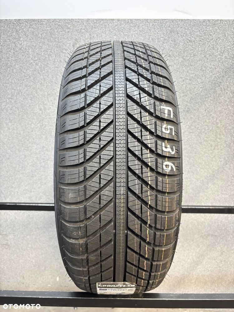1 opona całoroczna Goodyear 215/60/16 95V Vector 4 Seasons - 1