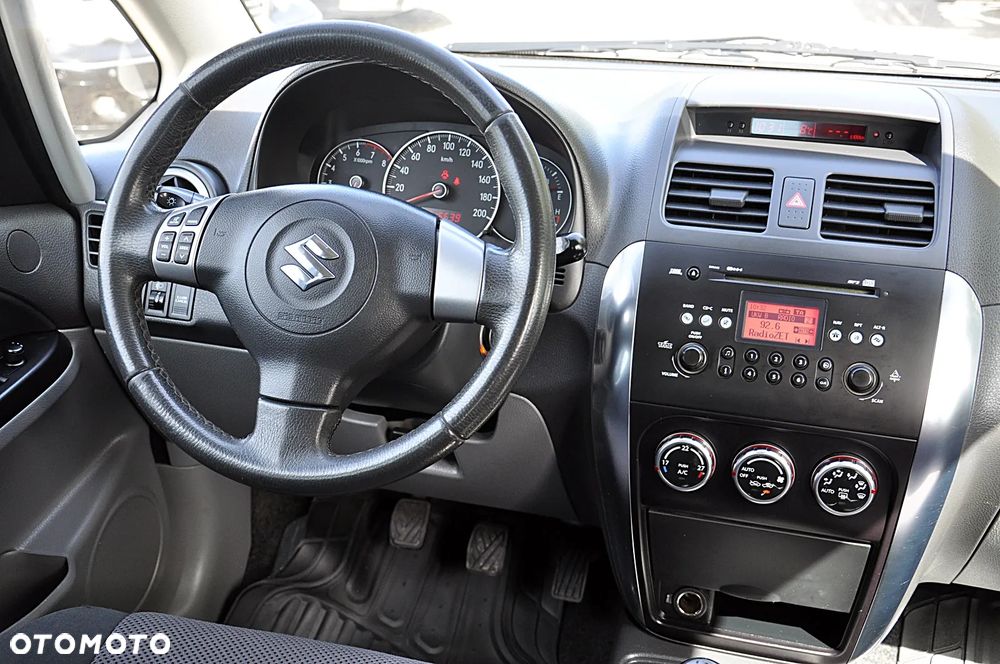 Suzuki SX4 - 16