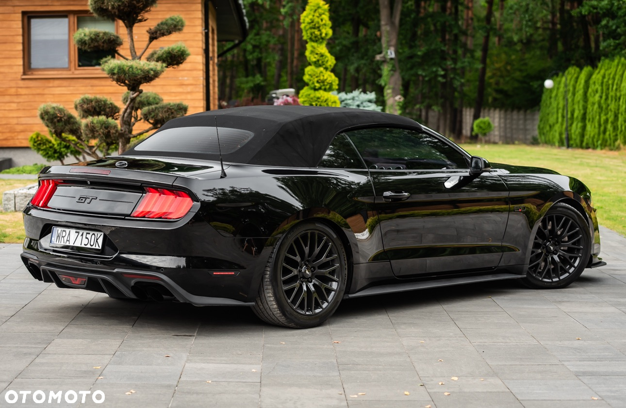 Ford Mustang - 5