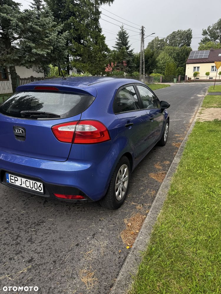 Kia Rio - 3