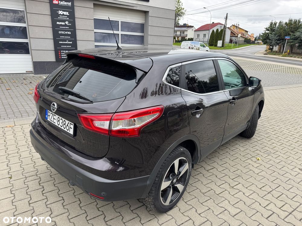 Nissan Qashqai 1.6 DCi Xtronic N-Connecta - 10