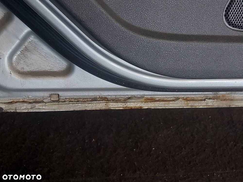 DRZWI KOMPLETNE LEWY TYŁ FORD FOCUS MK2 03 HB 5D - 7