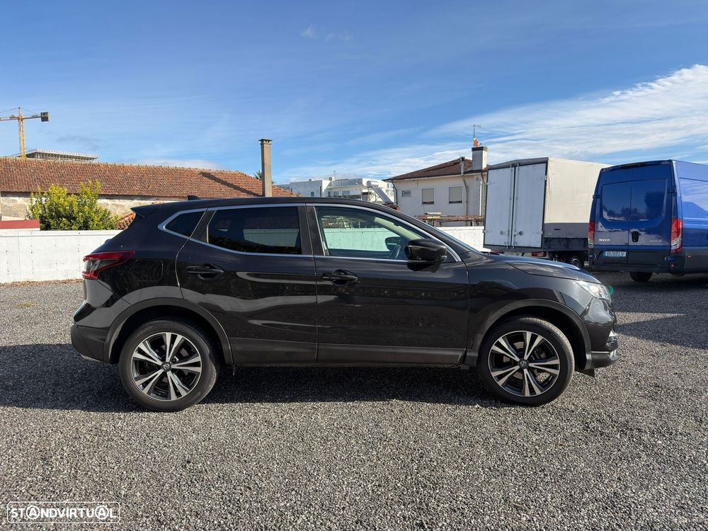 Nissan Qashqai 1.5 dCi N-Connecta - 27