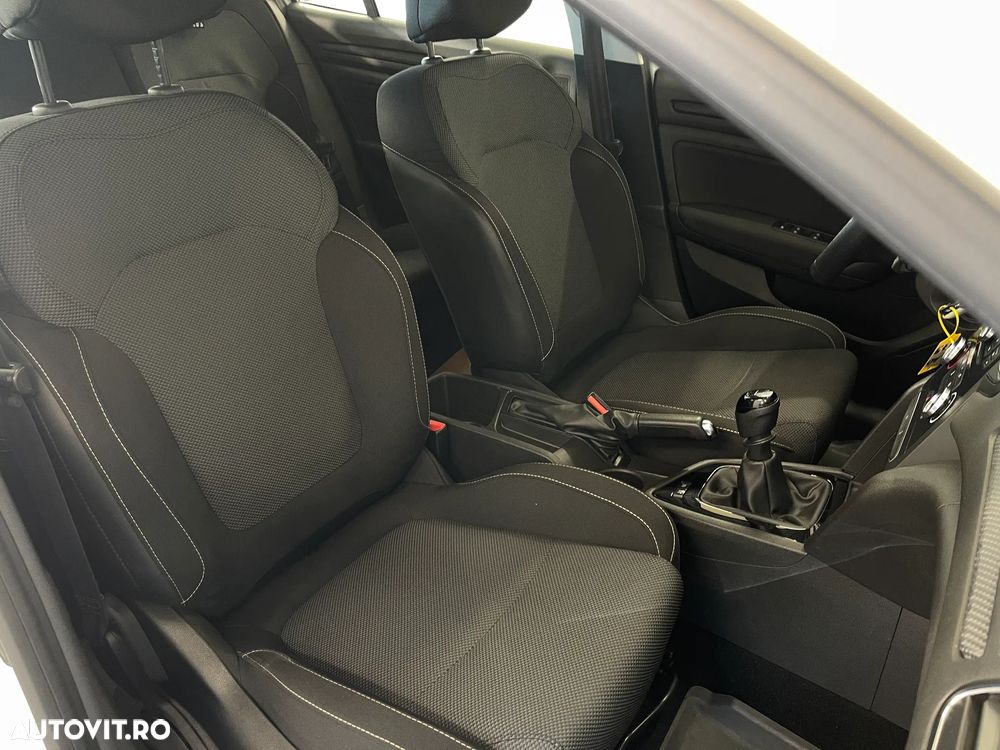 Renault Megane TCe 140 GPF Zen - 10