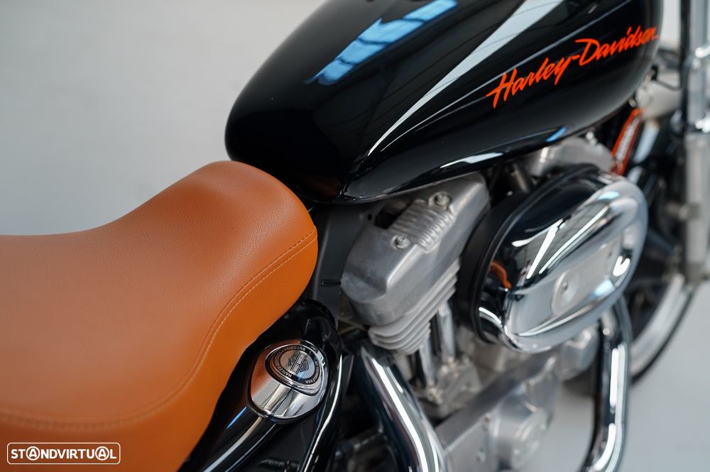 Harley-Davidson 883 SuperLow - 2