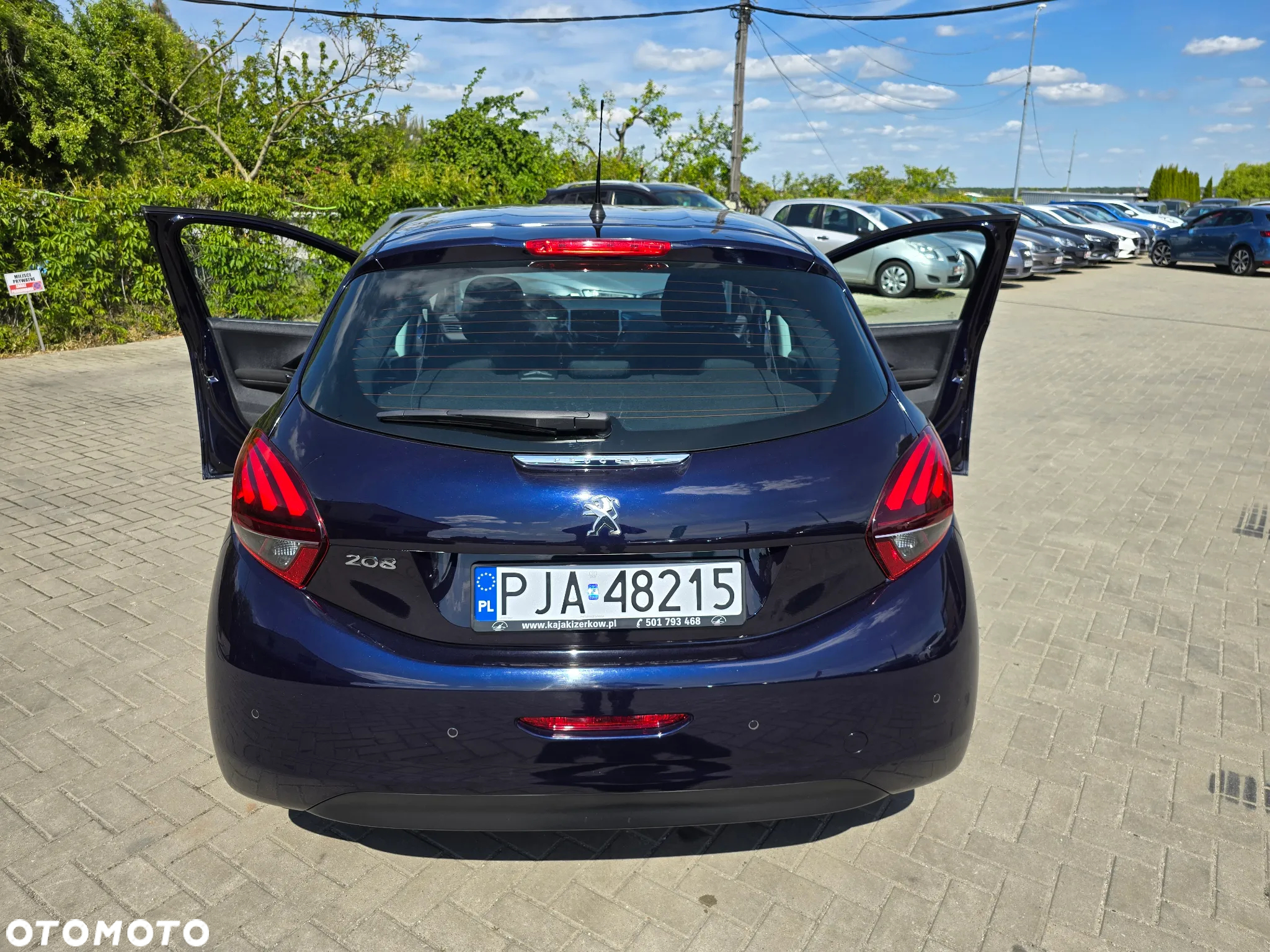 Peugeot 208 - 22