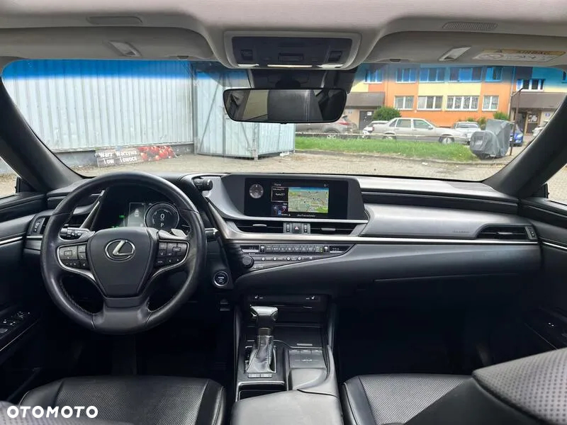 Lexus ES - 21