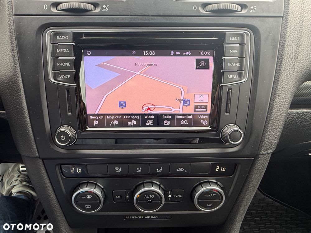 Volkswagen Golf 1.4 TSI Comfortline - 24