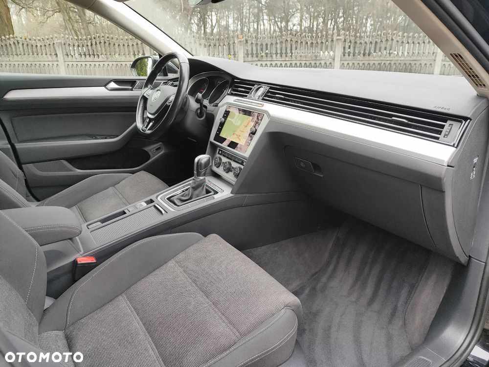 Volkswagen Passat Variant 2.0 TDI SCR 4Motion DSG (BMT) Comfortline - 15