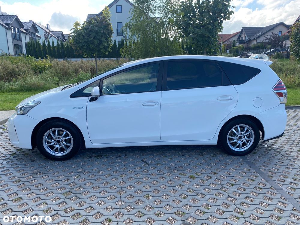 Toyota Prius+ (Hybrid) Comfort - 2