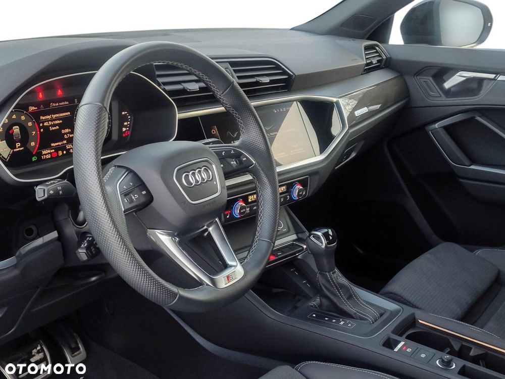Audi Q3 Sportback - 10