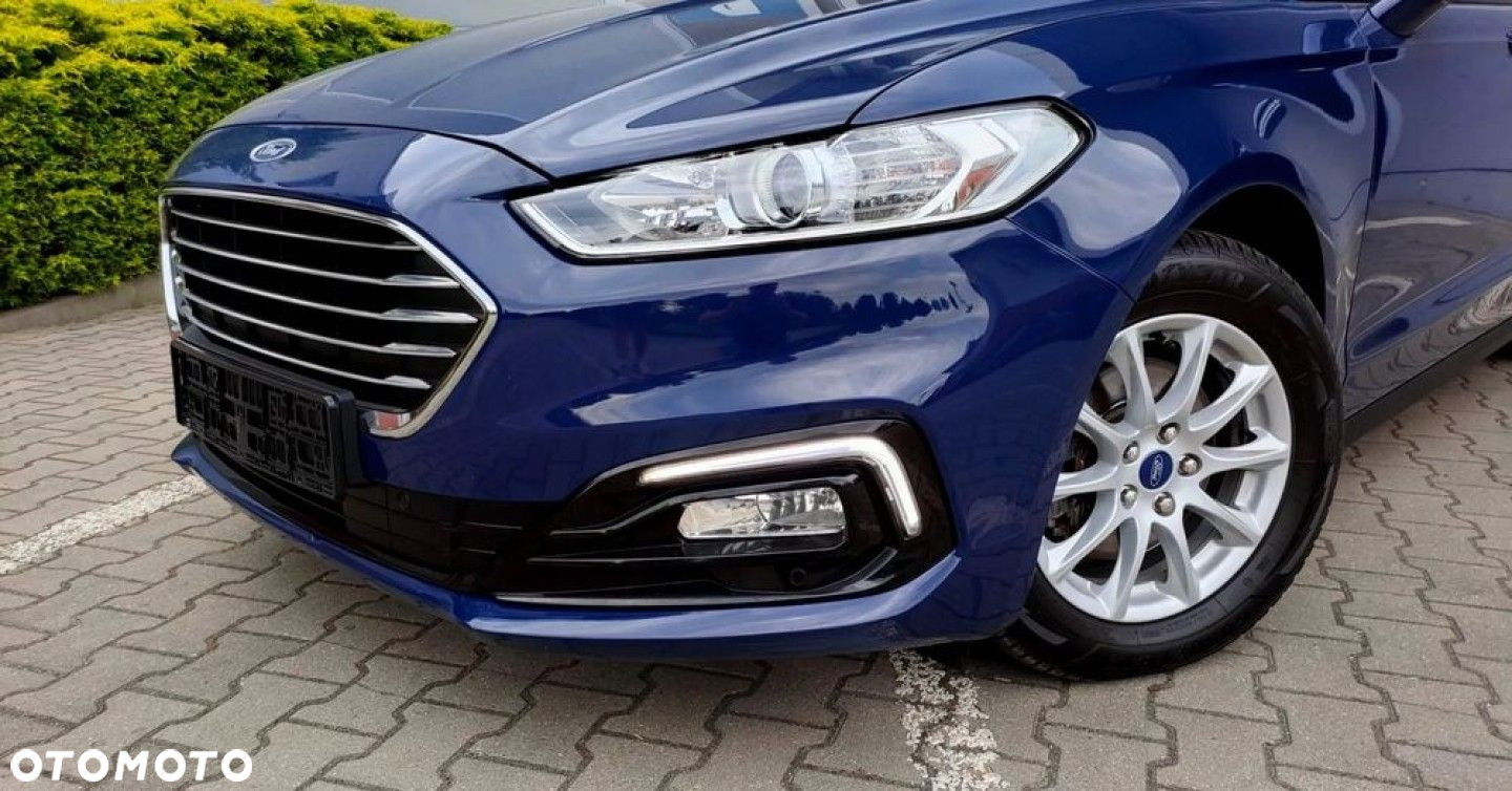 Ford Mondeo - 34