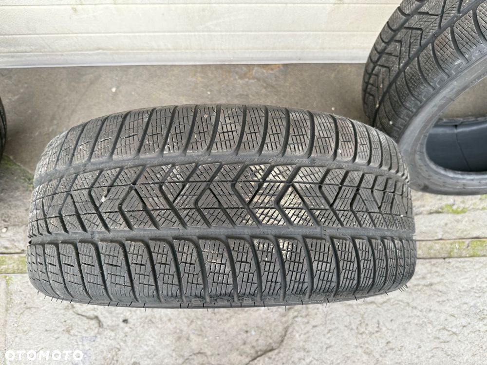 Opony zimowe Pirelli scorpion 255/45 R20 2023 2423 - 7