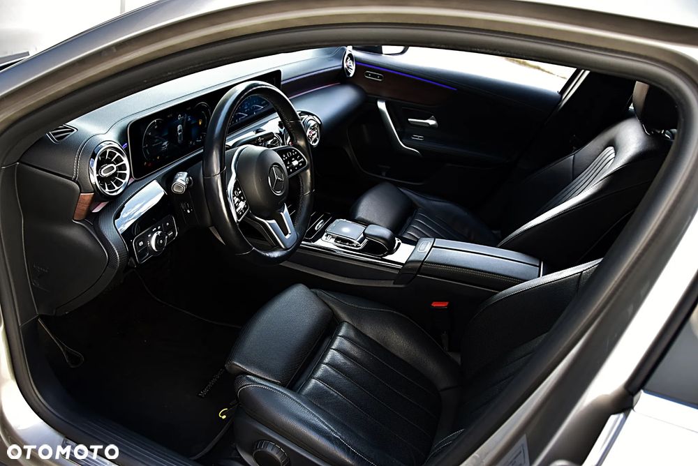Mercedes-Benz Klasa A 250 4-Matic 7G-DCT - 16