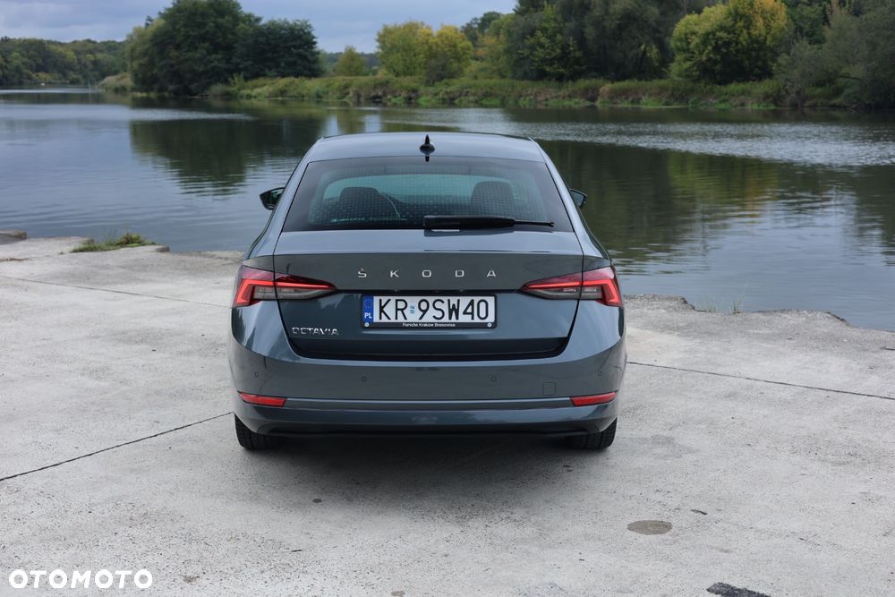 Skoda Octavia 1.5 TSI ACT Style - 16