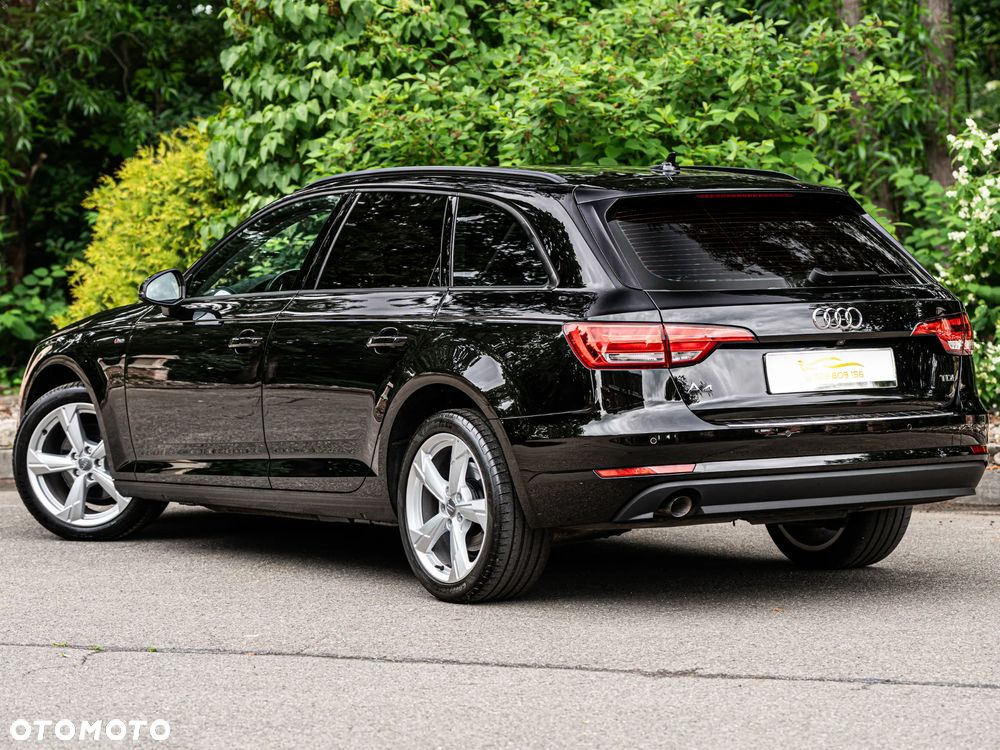 Audi A4 Avant 2.0 TDI Design - 13
