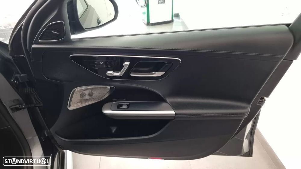 Mercedes-Benz C 220 d AMG Line - 44