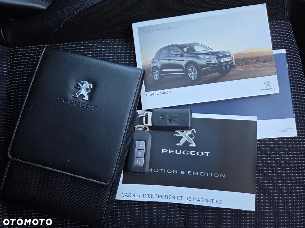 Peugeot 4008 - 40