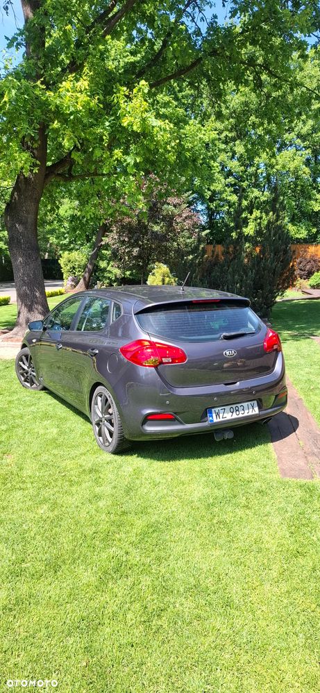 Kia Ceed 1.4 CVVT Dream-Team Edition - 4