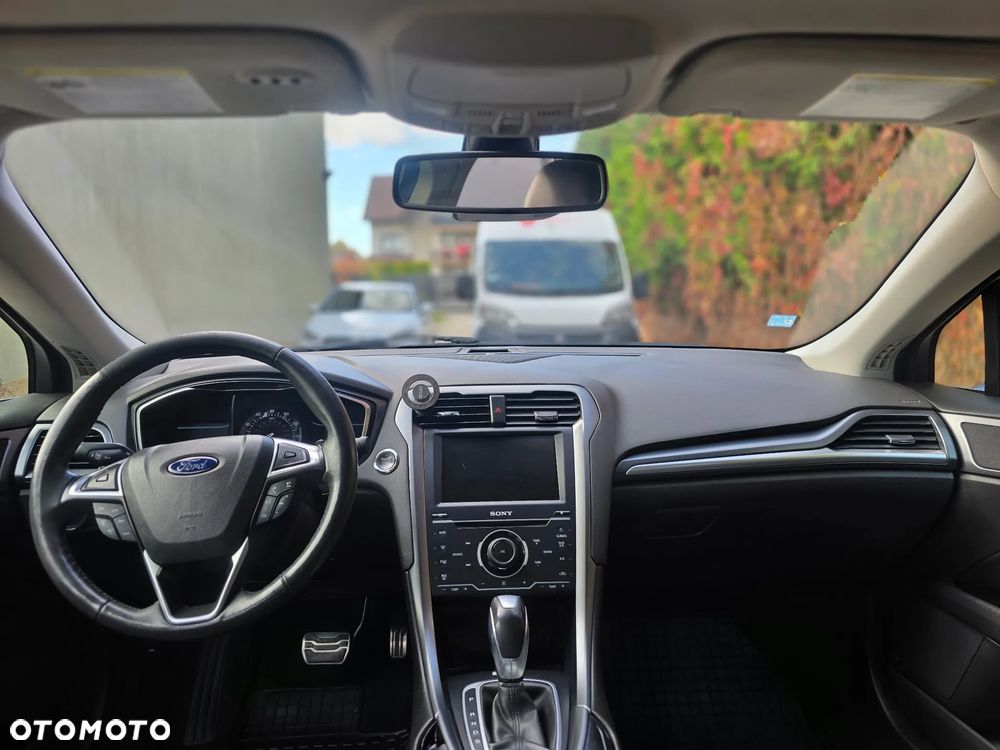 Ford Fusion 2.0 EcoBoost Titanium - 16