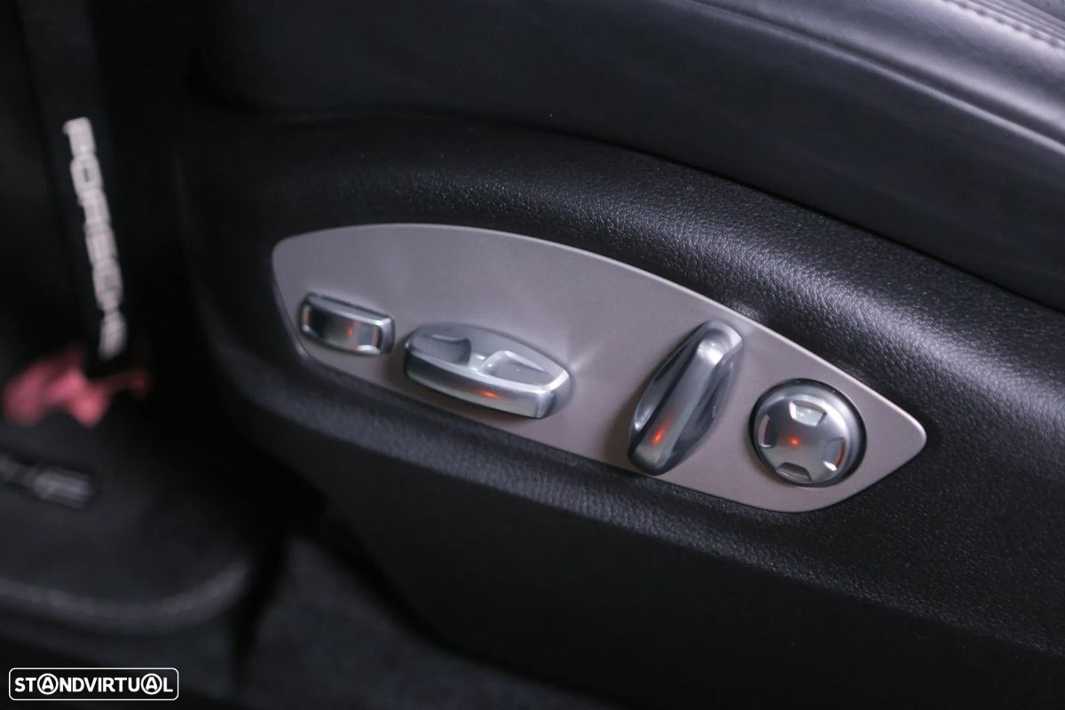 Porsche Macan Standard - 10