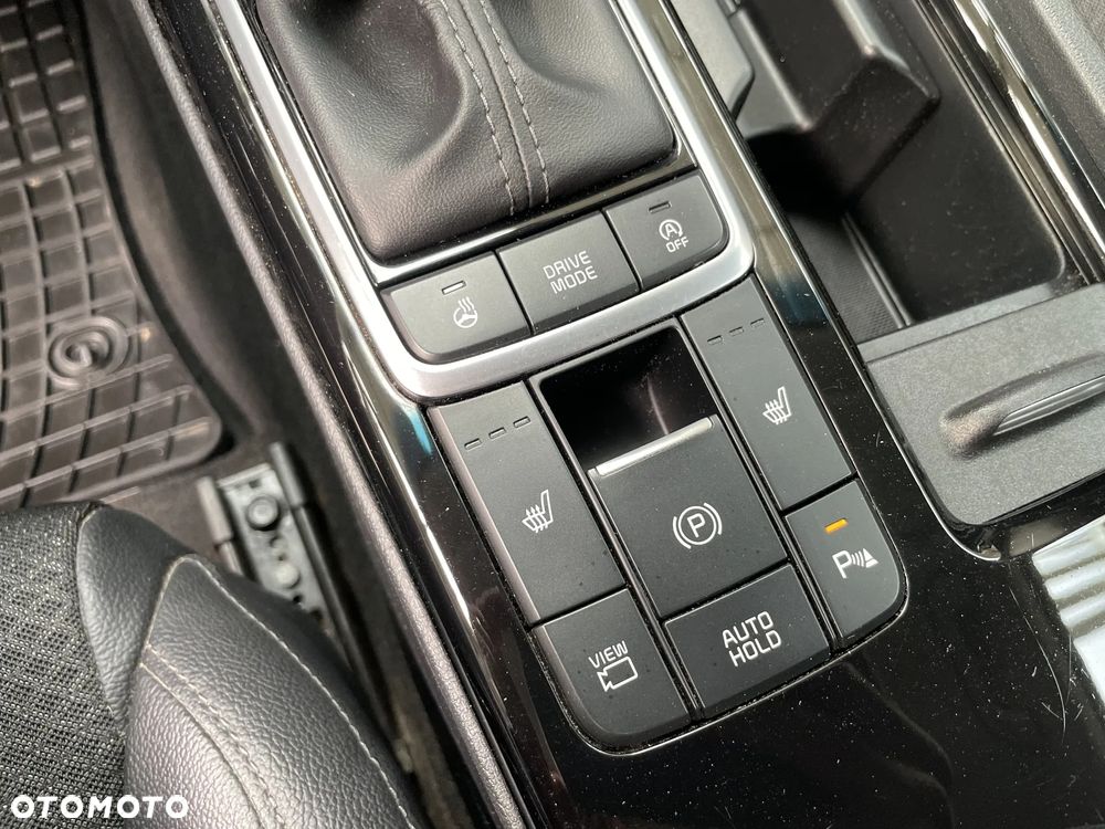 Kia Optima 1.6 T-GDI L DCT - 24