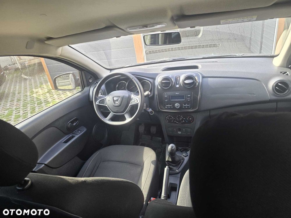 Dacia Sandero - 8
