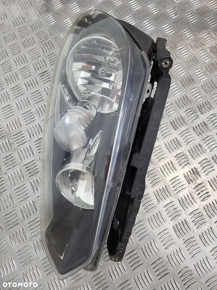 Volkswagen Golf VI Lampa Lewy Przód - 2