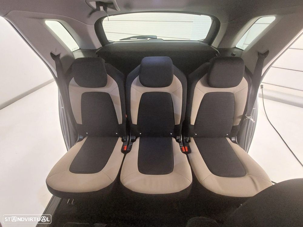Citroën C4 Picasso 1.6 e-HDi Intensive ETG6 - 16