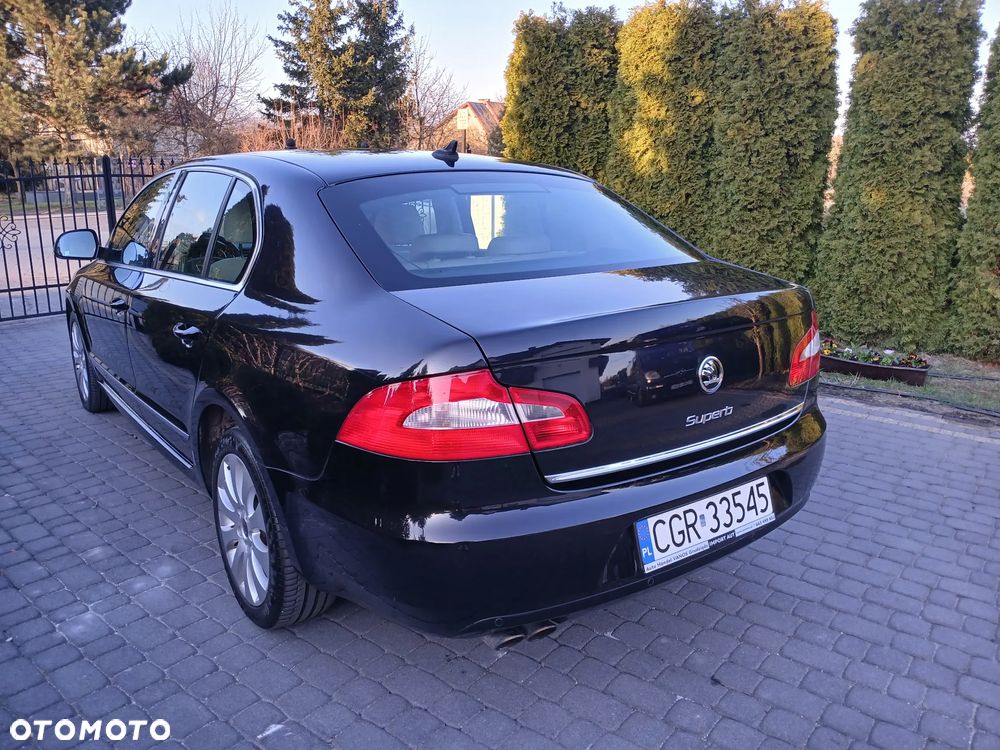 Skoda Superb 2.0 TDI Exclusive - 14