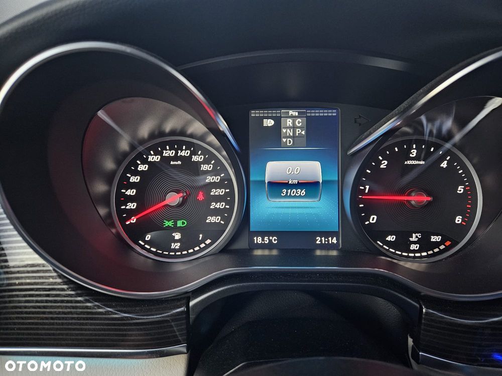 Mercedes-Benz Klasa V 300 d 4-Matic 9G-Tronic Exclusive (ekstra d³) - 28