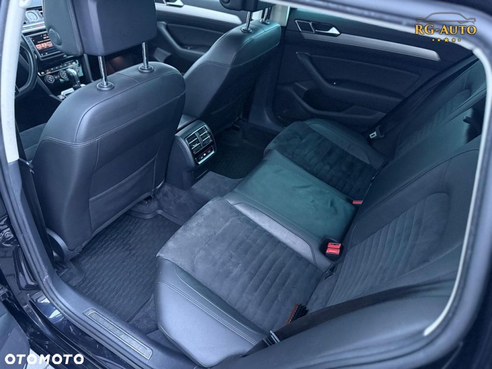 Volkswagen Passat - 37
